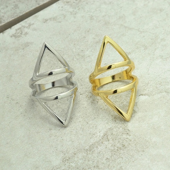 5 for $25 Geometric Triangle Shape Ring - Picture 4 of 7